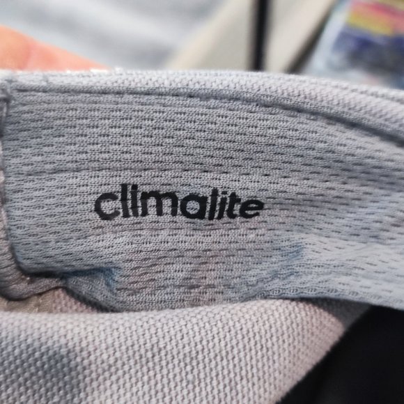 Adidas Women hat - Picture 8 of 12